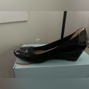 LifeStride Juliana wedge dress shoes